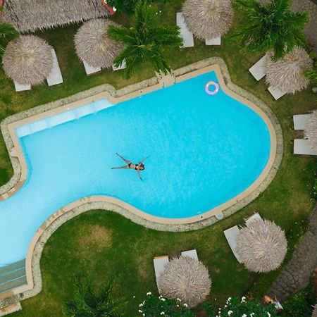 Garden Of Eden Dive Resort Puerto Galera Exterior foto