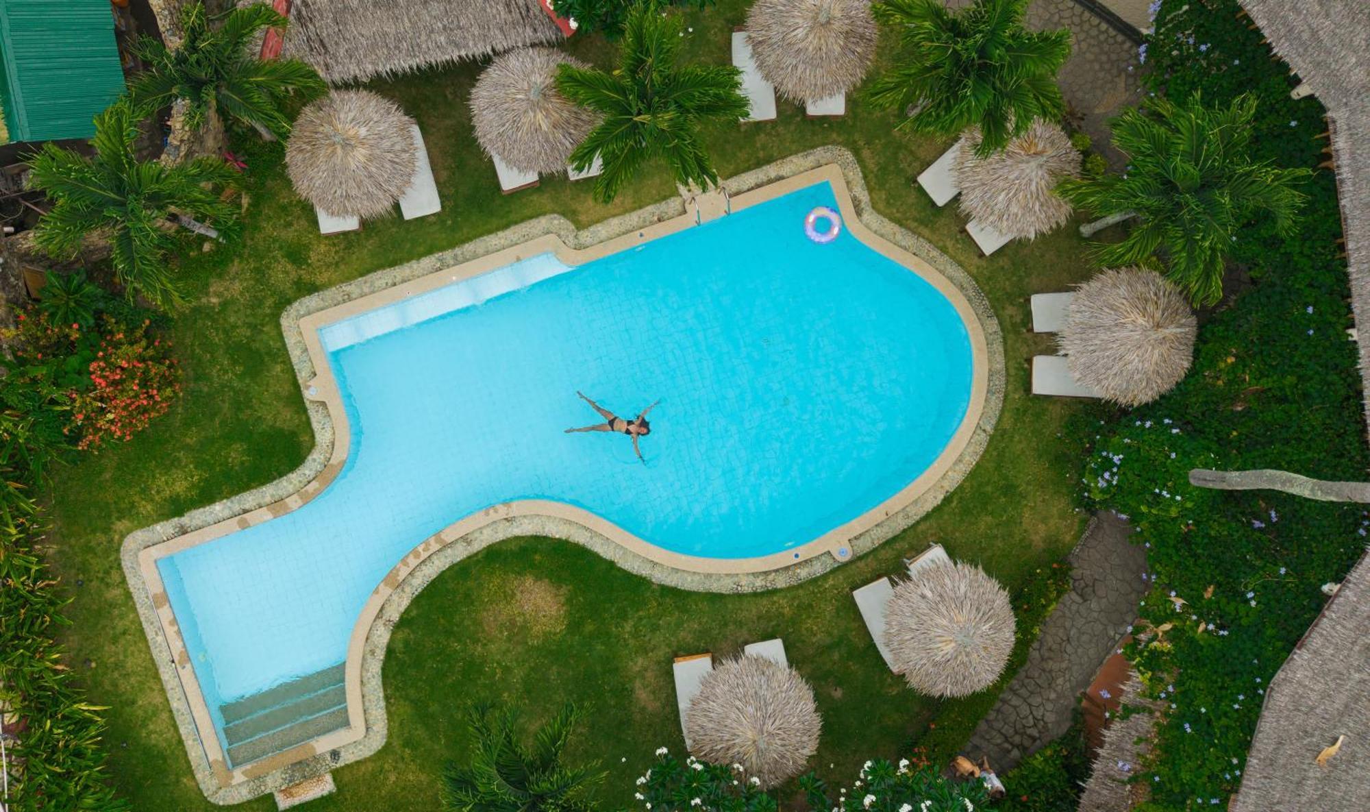 Garden Of Eden Dive Resort Puerto Galera Exterior foto